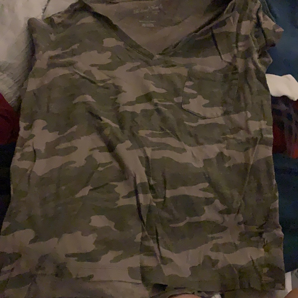 Camo v neck!